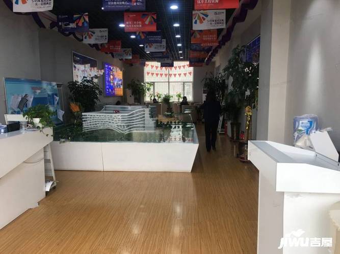 富恒东mall中心实景图88